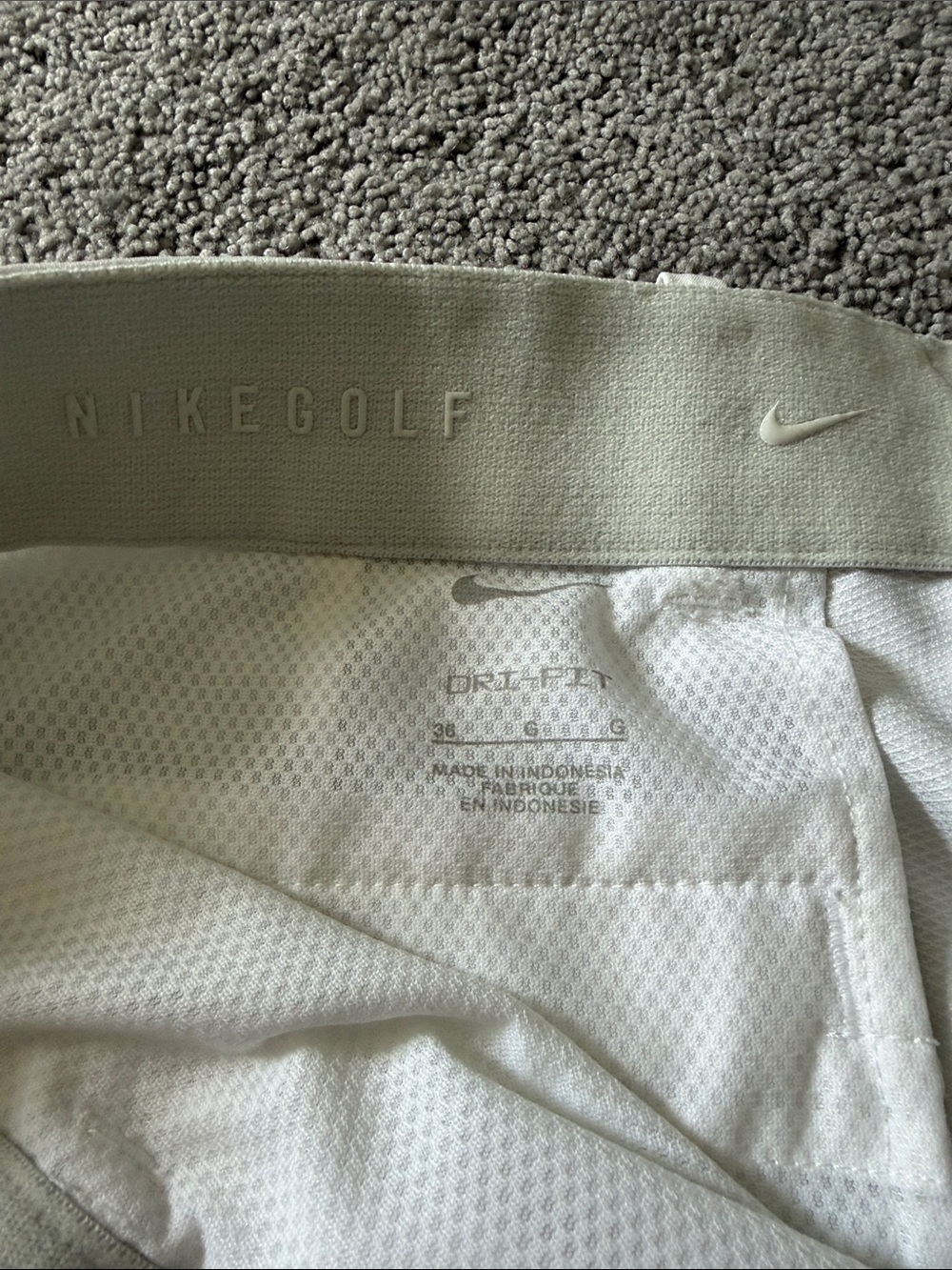 Nike White Flat Front Men's Shorts - Picture 5 of 5
